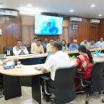 मुख्य सचिव आनन्द बर्द्धन ने बुधवार को सचिवालय में बीएसएनएल, एयरटेल एवं जियो नेटवर्क के राज्य स्तरीय अधिकारियों के साथ बैठक की